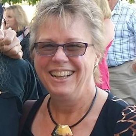 Meet your Posher, Susan - Picture 2 of 2